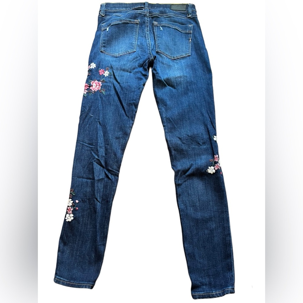 Express Jeans - Picture 7 of 9